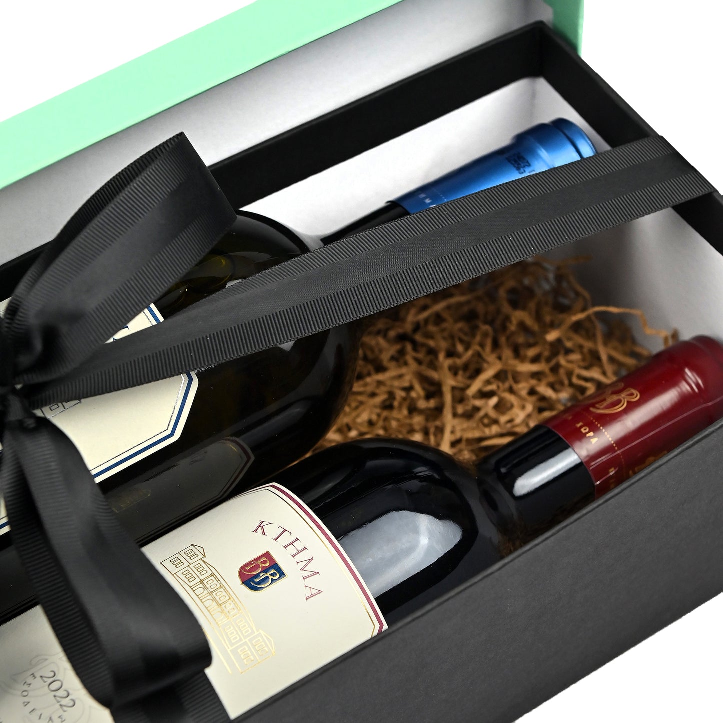 GIFT PACKAGE WITH CHAZIMEICHALI WINE AND CHOCOLATES